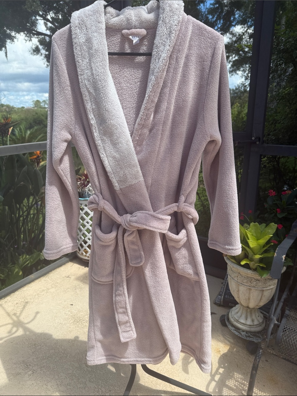 Ulta Beauty Plush Shawl Robe in Taupe and Cream Trim S/M